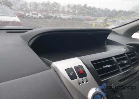 2014 Toyota Prius V Two from USA, damaged, VIN JTDZN3EU4E3313127